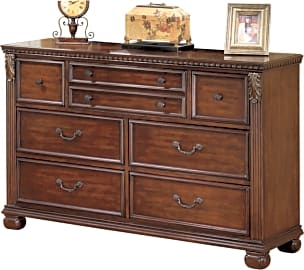 Ashley Furniture Leahlyn